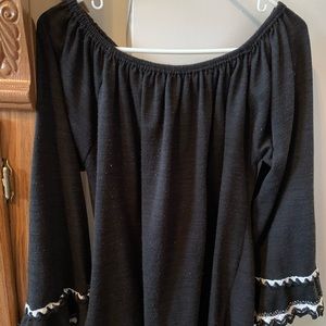 Loose fitting on or off the shoulder top